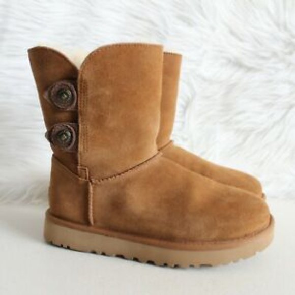 NIB UGG MARCIELLA BUTTON CLASSIC SHORTS BOOTS CHESTNUT 10 - Picture 5 of 11